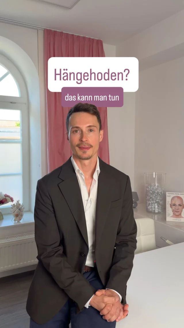 Gehen dir die Klöten flöten? 👀

Auch im Intimbereich können sich im Laufe des Lebens Veränderungen entwickeln, die als störend empfunden werden – beispielsweise ein erschlaffter Hodensack durch natürliche Alterungsprozesse, Gewichtsveränderungen oder eine veränderte Hautelastizität.

Eine Hodensackstraffung kann dabei helfen, überschüssige Haut zu entfernen und den Hodensack wieder harmonischer zu formen. Ziel ist es, ein ästhetisch ansprechendes Ergebnis zu erzielen und gleichzeitig das persönliche Wohlbefinden zu steigern.

Wie bei jedem Eingriff steht auch hier eine ausführliche Beratung im Mittelpunkt. Dr. Christian Beescho, leitender Chefarzt der Schlosspark Klinik Ludwigsburg, nimmt sich Zeit, deine Fragen diskret zu beantworten und gemeinsam mit dir die individuellen Möglichkeiten zu besprechen.

🤝 Ein offenes Gespräch schafft Klarheit – auch bei Themen, über die man nicht immer gerne spricht.

📩 Du möchtest mehr über eine Hodensackstraffung erfahren? Vereinbare dein diskretes Beratungsgespräch mit Dr. Christian Beescho 

#Hodensackstraffung #Intimchirurgie #SchlossparkKlinik